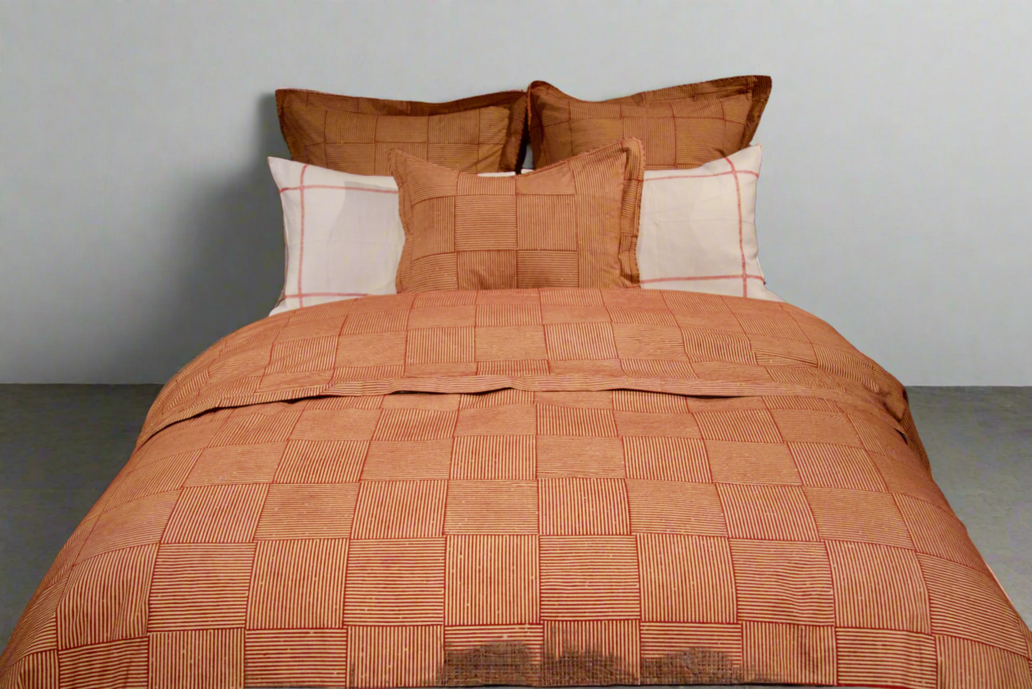 Wabi-Sabi Garnet Bedding