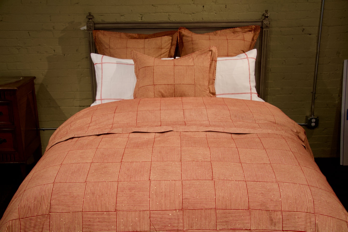 Wabi-Sabi Garnet Bedding