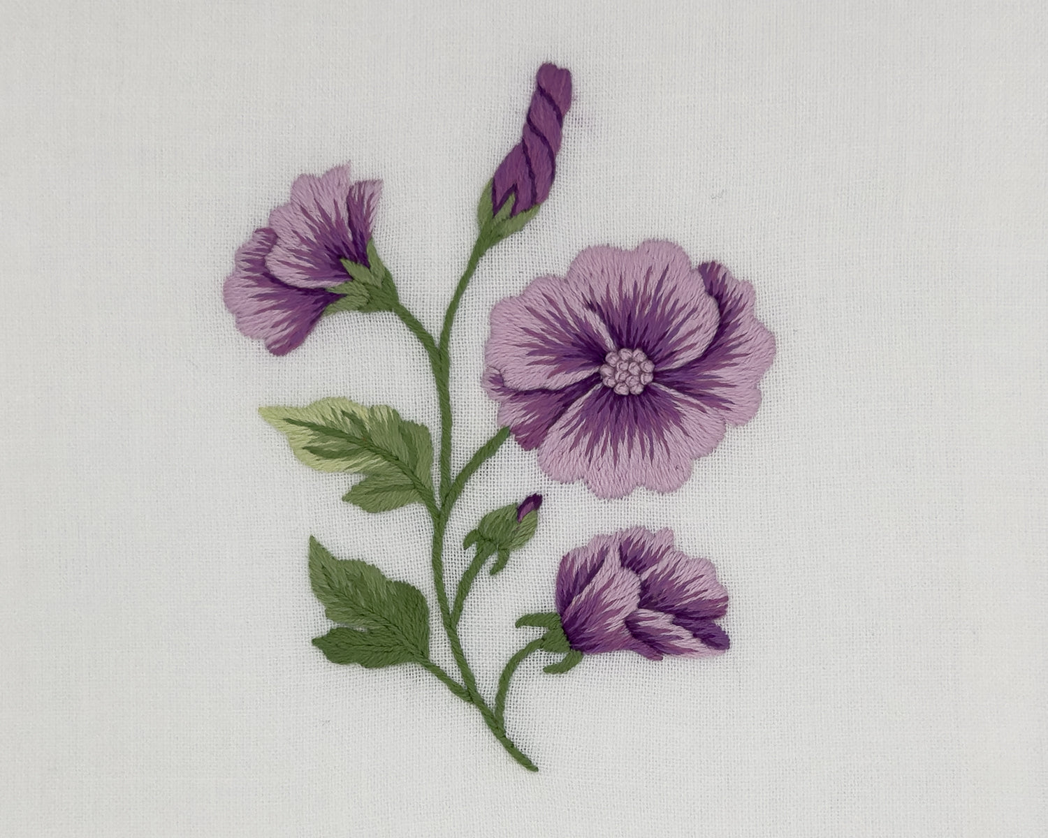 Image of a Henry Handwork Pansies motif.