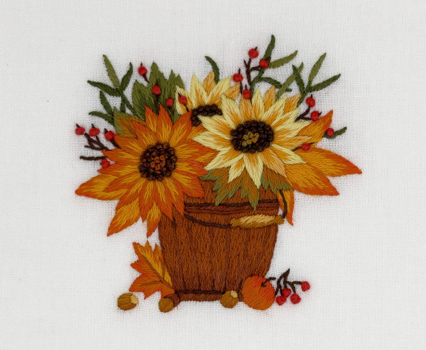 Image of a Henry Handwork Thanksgiving Bouquet motif.