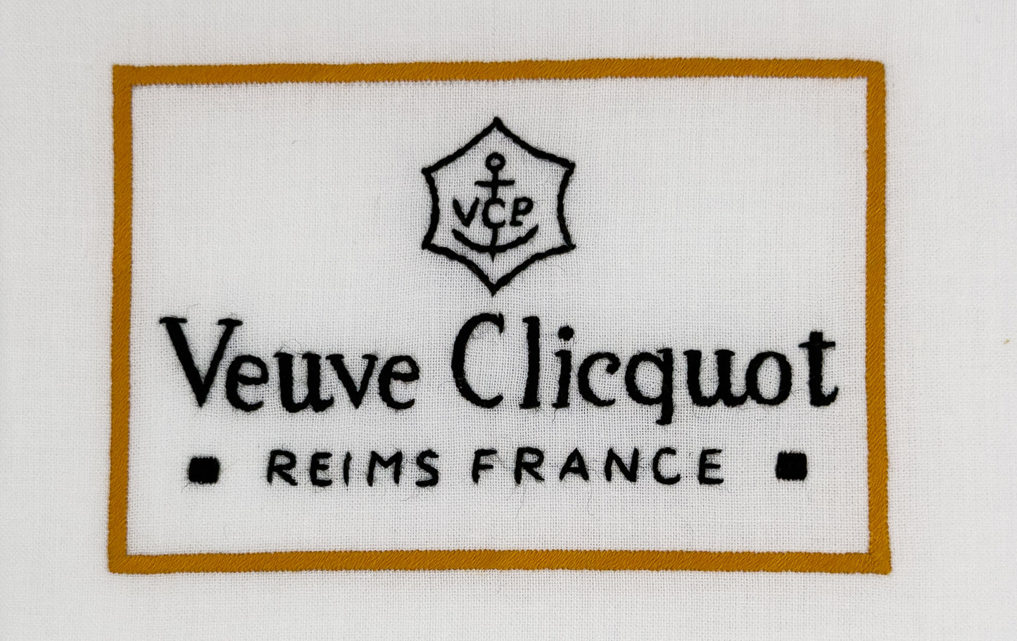 Image of a Henry Handwork Veuve Label motif.